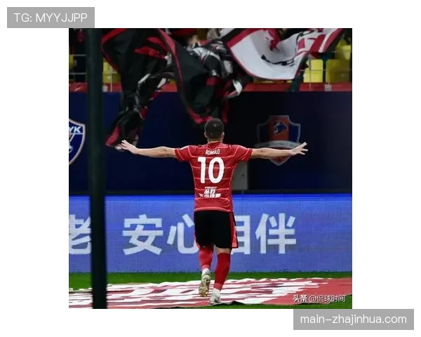 成都蓉城攻防两端表现均衡 争冠希望随着连胜增大